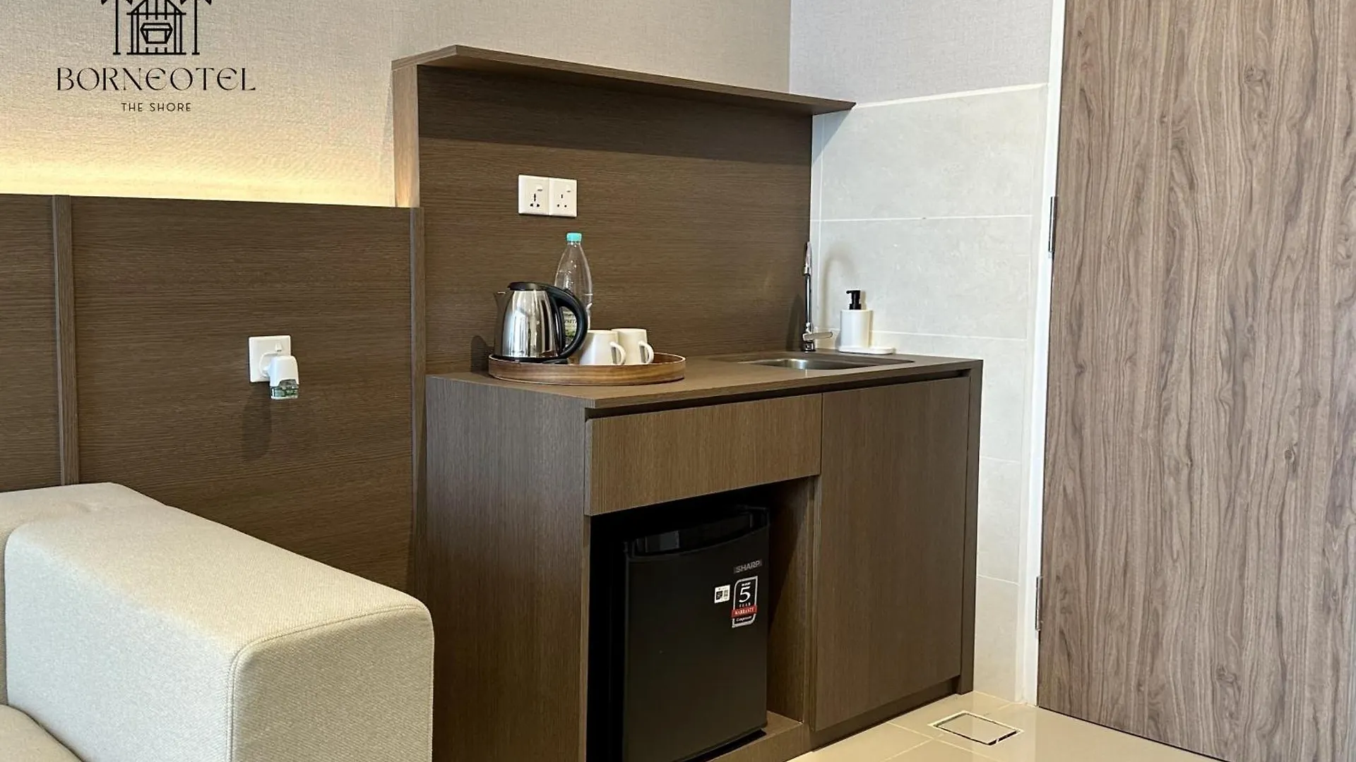 Borneotel The Shore Kk By Chg Kota Kinabalu Aparthotel