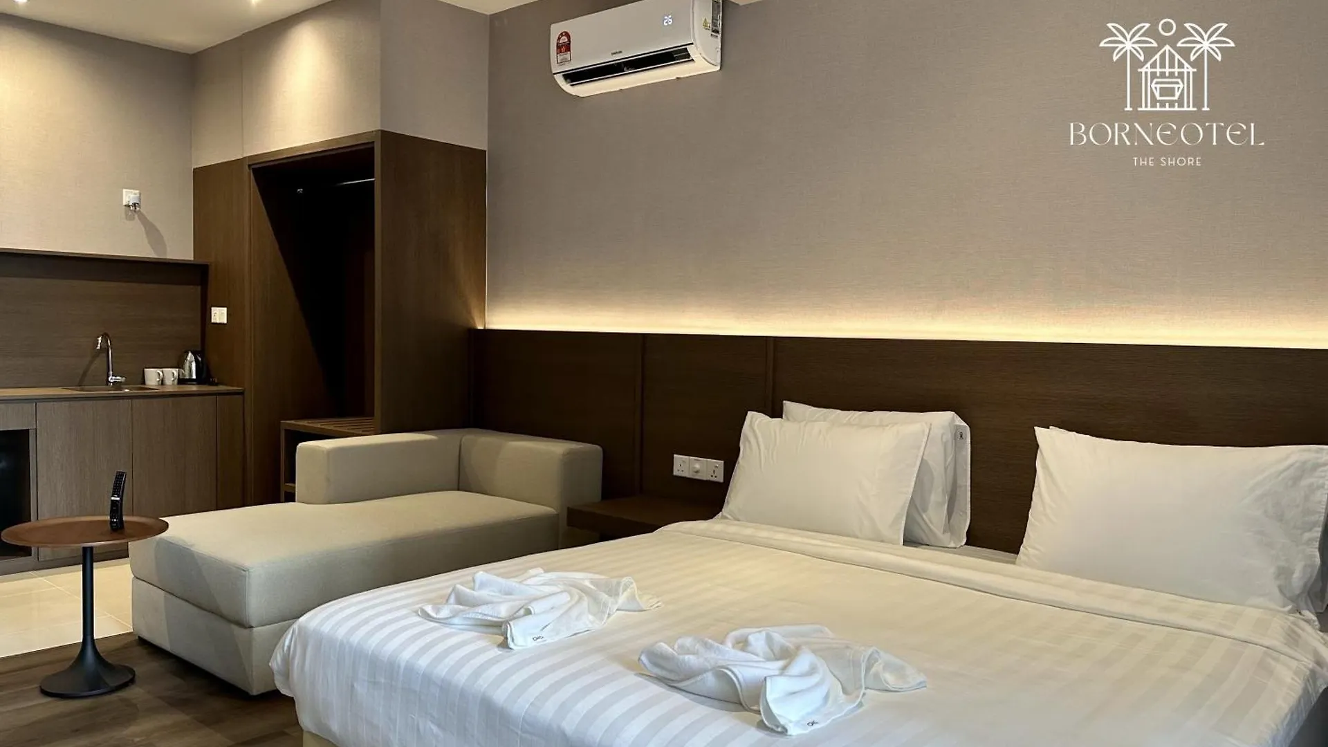 מלון דירות קוטה קינבלו Borneotel The Shore Kk By Chg