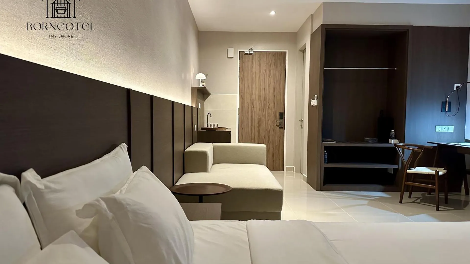 מלון דירות קוטה קינבלו Borneotel The Shore Kk By Chg מלזיה